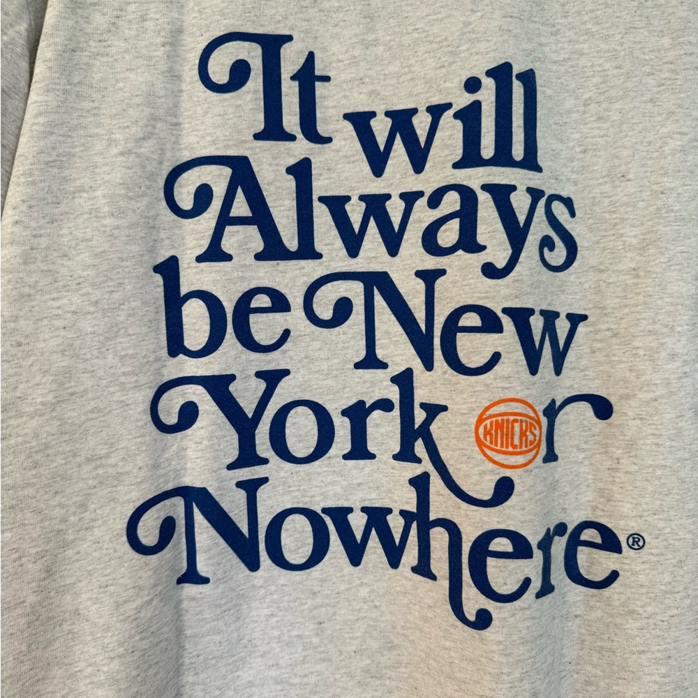 NYON x New York Knicks - Knicks Motto T-Shirt Gray